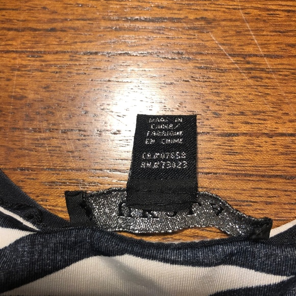 UK2LA Geometric Tank Dress with One Leg Cut Out - Picture 5 of 8